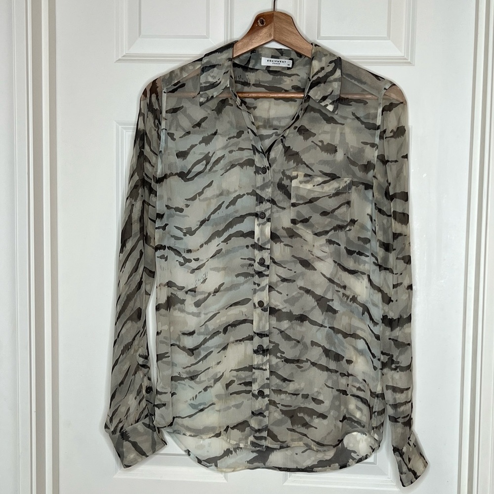 Equipment Femme Silk Tiger Print Button Down | Size: XS - Picture 2 of 5